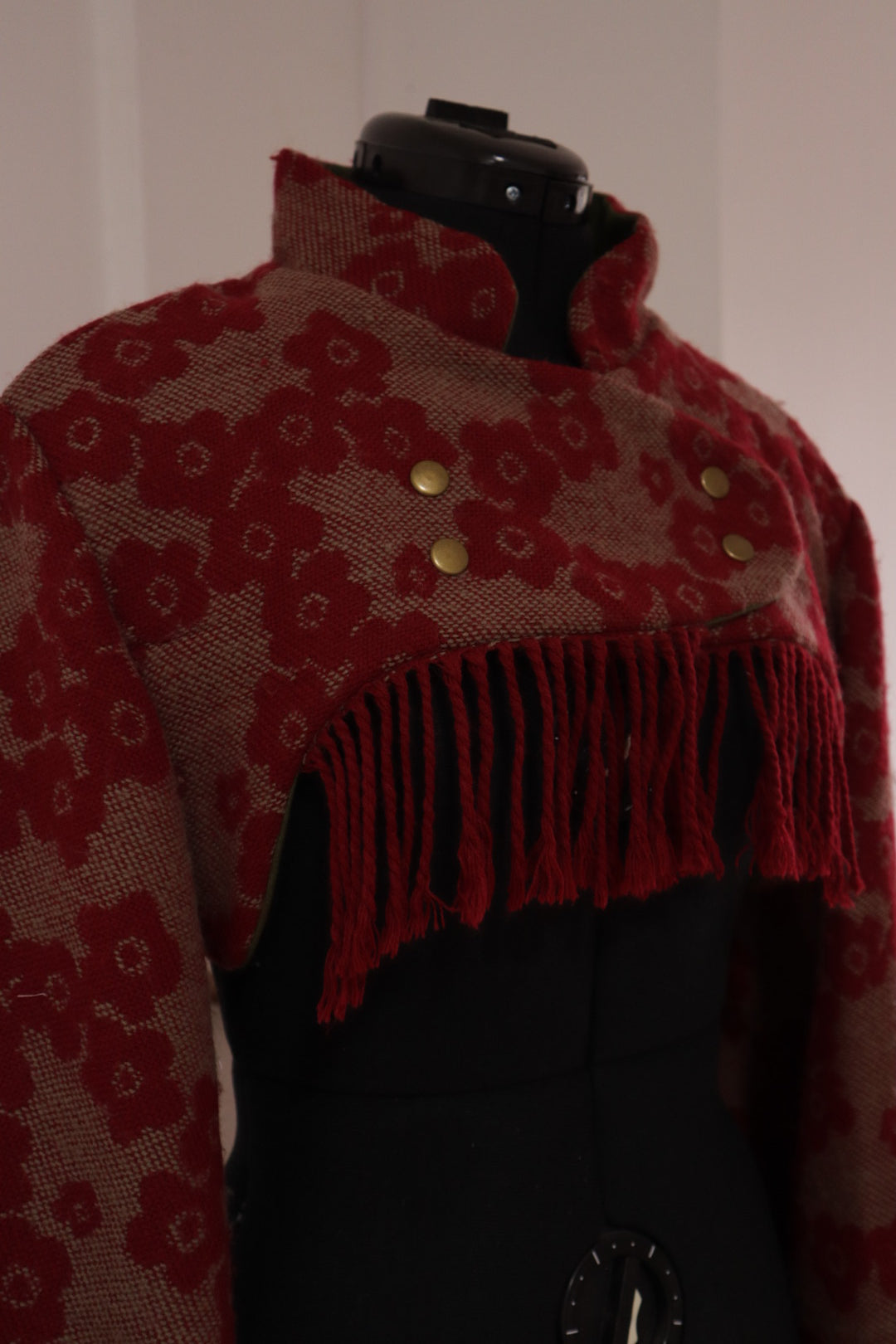 Cropped Over Jacket - S/M